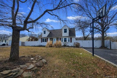 /international/us/117-n-coleman-road-centereach-ny-110104908474/