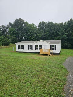 /international/us/3441-allen-school-house-road-columbia-ky-110109347476/