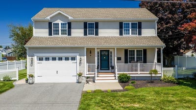 /international/us/37-luke-st-new-bedford-ma-110101499428/