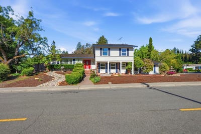 /international/us/1276-larch-ave-moraga-ca-110108189624/