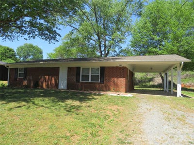 /international/us/150-greenfield-drive-forest-city-nc-110107310840/