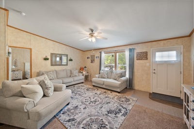 /international/us/110-wooded-creek-drive-athens-tx-110110366640/