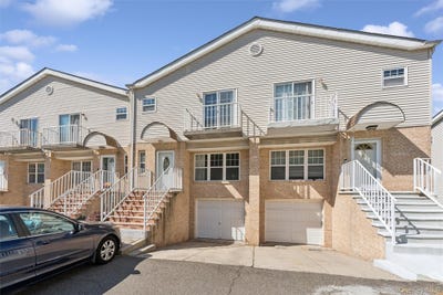/international/us/1601-johnson-avenue-elmont-ny-110109066958/