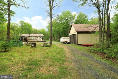 /international/us/358-buckridge-road-howard-pa-110108294433/