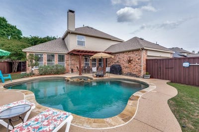 /international/us/10557-stargazer-drive-frisco-tx-110099395648/