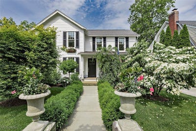 /international/us/100-church-street-chagrin-falls-oh-110100812919/?lang=zh-tw