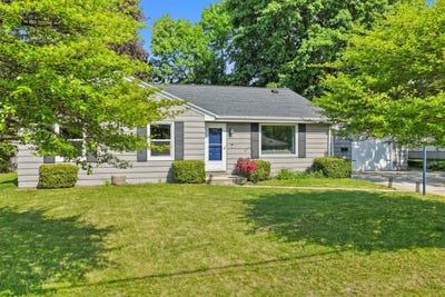 /international/us/401-bader-street-green-bay-wi-110108339776/