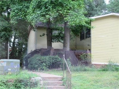 /international/us/1993-whitehall-forest-court-atlanta-ga-110099819096/