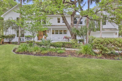 /international/us/126-sparrow-drive-isle-of-palms-sc-110098959840/