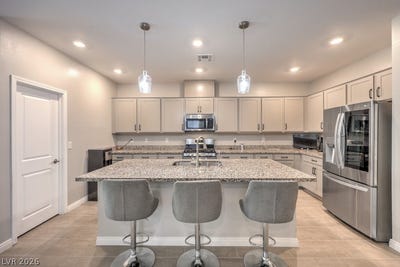 /international/us/3026-english-palmer-road-north-las-vegas-nv-110106678415/