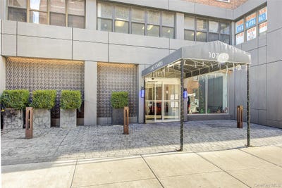 /international/us/107-40-queens-boulevard-forest-hills-ny-110105087930/
