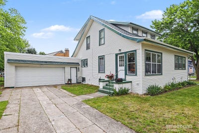 /international/us/221-s-woodhams-street-plainwell-mi-110108205095/