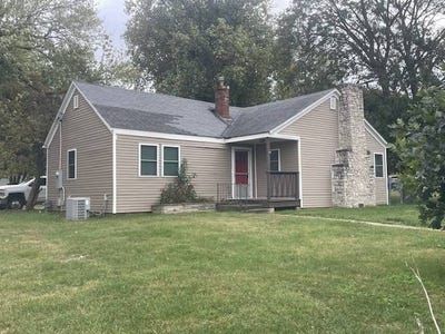 /international/us/116-n-wall-griggsville-il-110120627518/