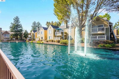 /international/us/200-reflections-dr-san-ramon-ca-110106811588/