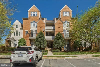 /international/us/1304-f-garden-wall-circle-reston-va-110107265065/
