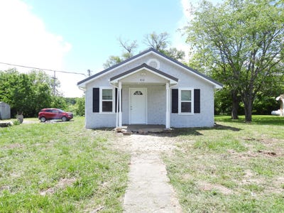 /international/us/413-s-gulf-street-humansville-mo-110107854670/