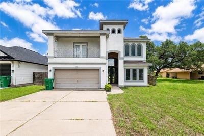 /international/us/1045-s-13th-street-aransas-pass-tx-110108878060/