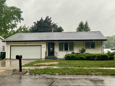 /international/us/1518-38th-st-sioux-city-ia-110108237360/