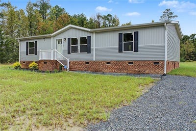 /international/us/18181-barnes-bridge-road-laurinburg-nc-110120661842/