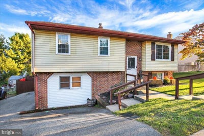 /international/us/104-pear-street-mohnton-pa-110120464583/