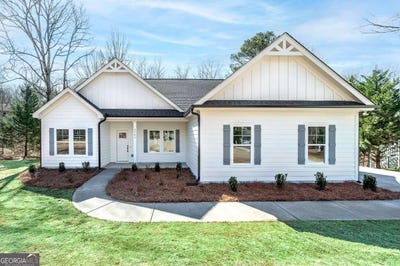 /international/us/151-bruce-road-dawsonville-ga-110108582890/