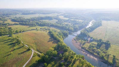 /international/us/county-rd-319-tecumseh-mo-110110295557/