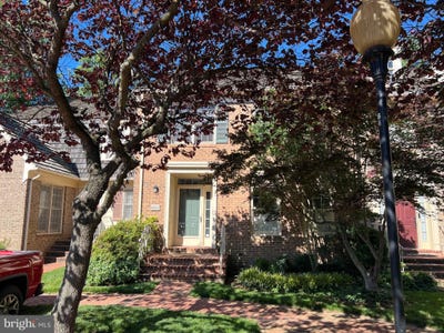 /international/us/10922-brewer-house-rockville-md-110108439109/