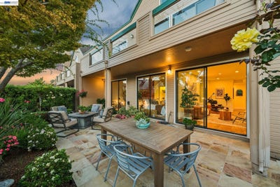 /international/us/9-regulus-ct-alameda-ca-110110318456/