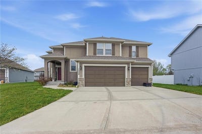 /international/us/12306-burr-oak-circle-peculiar-mo-110107289344/