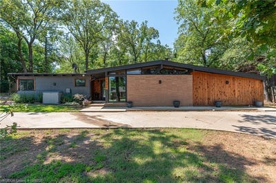 /international/us/5620-country-club-ave-fort-smith-ar-110108473598/