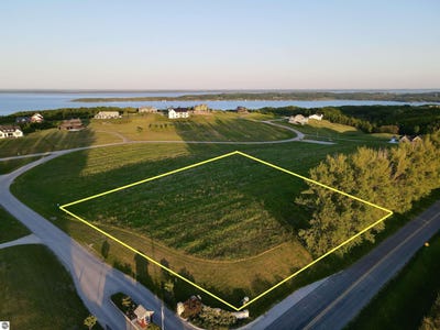 /international/us/lot-4-e-john-michael-drive-suttons-bay-mi-110108495350/