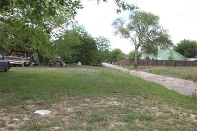 /international/us/801-tank-st-lockhart-tx-110109156810/