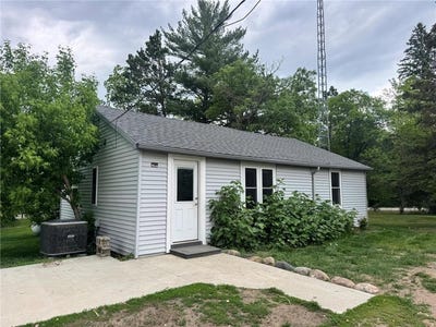 /international/us/17233-county-13-nevis-mn-110108550132/
