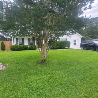 /international/us/104-willowbend-drive-burgaw-nc-110108440095/