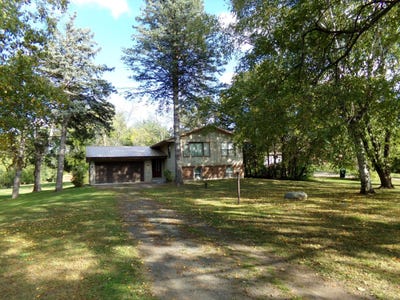 /international/us/18323-elmcrest-avenue-n-forest-lake-mn-110110366538/