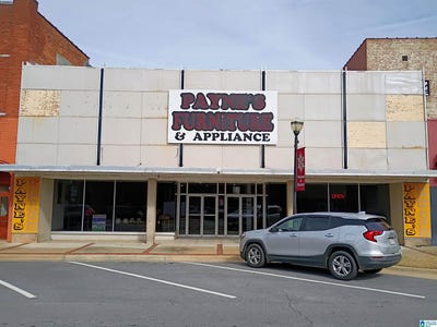 /international/us/986-main-street-roanoke-al-110105255753/