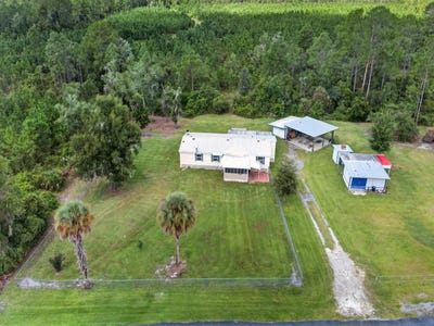 /international/us/18748-ne-148th-terrace-road-fort-mc-coy-fl-110110294929/
