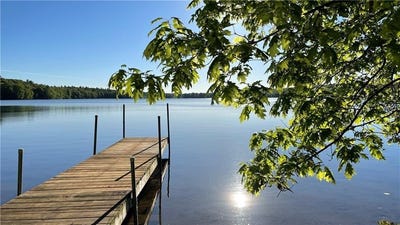 /international/us/n4385-red-oak-lane-stone-lake-wi-110099098100/
