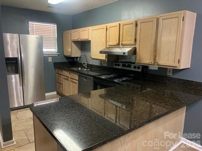 /international/us/216-w-statesville-avenue-mooresville-nc-110108333137/