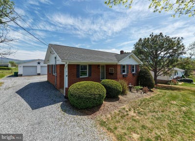 /international/us/3-cedar-drive-luray-va-110107388202/
