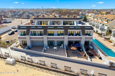 /international/us/900-ocean-avenue-point-pleasant-beach-nj-110120113413/