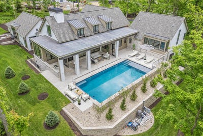 /international/us/1572-n-creekside-ln-lake-geneva-wi-110100060420/