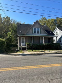 /international/us/55030-national-road-bridgeport-oh-110105794418/