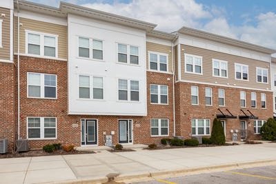 /international/us/6310-main-street-woodridge-il-110106126533/