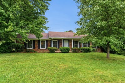 /international/us/601-s-dogwood-drive-berea-ky-110108280473/