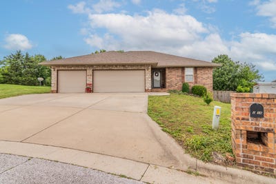 /international/us/2714-w-colton-avenue-ozark-mo-110099850802/
