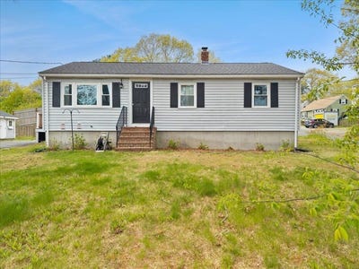 /international/us/17-e-boundary-rd-pembroke-ma-110108034280/