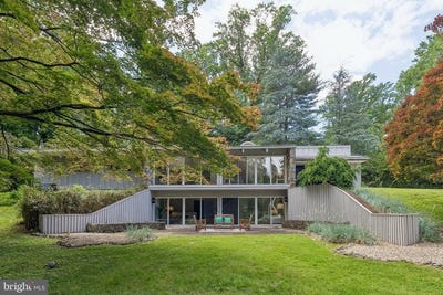 /international/us/1633-monk-road-gladwyne-pa-110108417260/