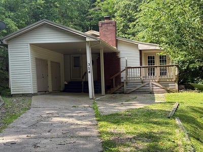 /international/us/314-oaklawn-estates-hager-hill-ky-110097642185/
