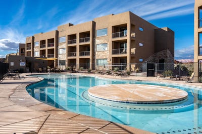 /international/us/5160-w-villas-rd-hurricane-ut-110105951744/